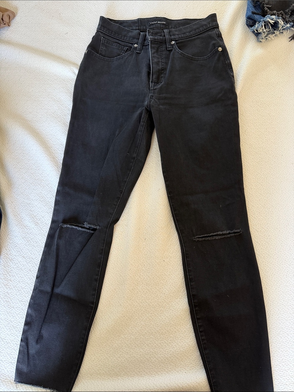 Lucky Brand High Rise Bridgette Black Skinny Jeans with Knee Slits 6/28